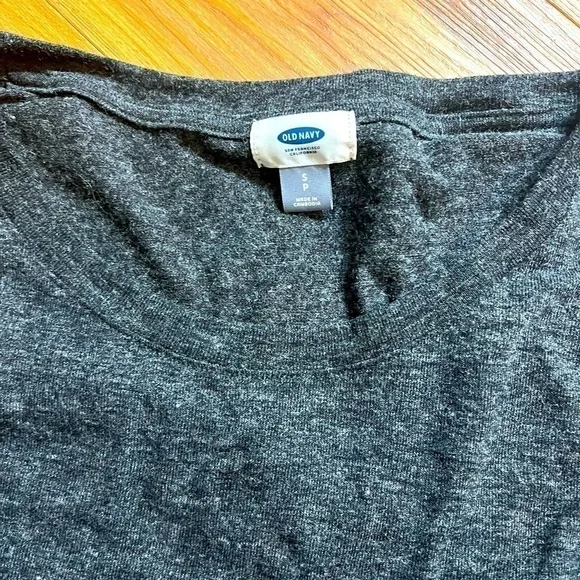 OLD Navy blouse - Picture 2 of 3